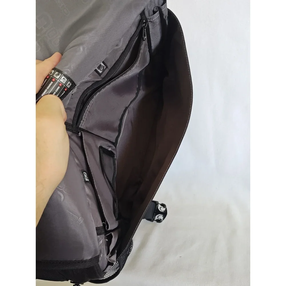 OGIO Tech Specs HTC Laptop Sleeve Black Nylon Multi Pockets Messenger Bag Clean!